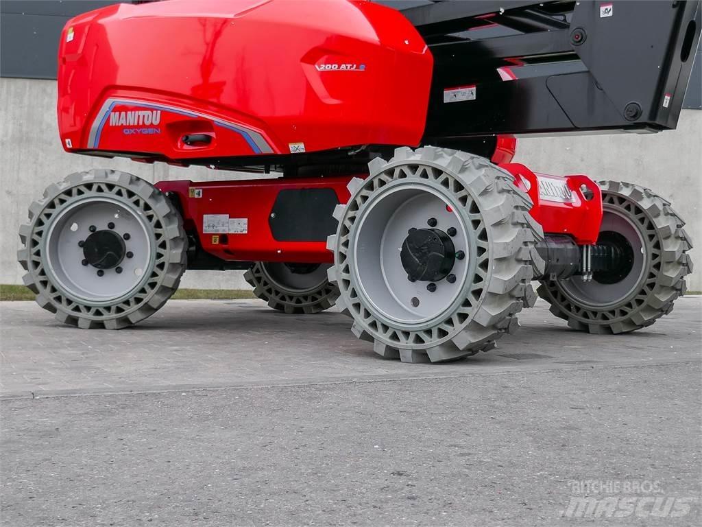 Manitou 200 ATJE Колінчаті підйомники
