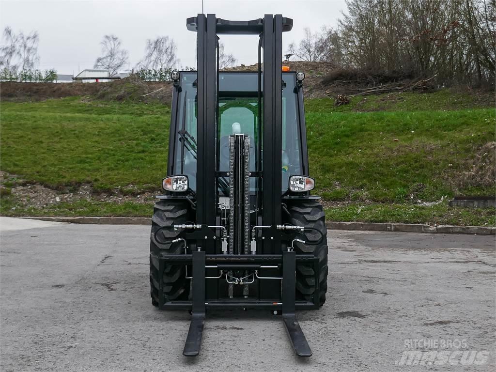 Manitou MC 25-4 Навантажувачі підвищеної прохідності