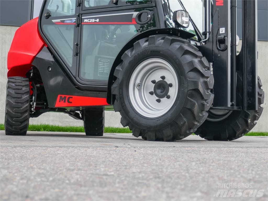 Manitou MC 25-4 Навантажувачі підвищеної прохідності