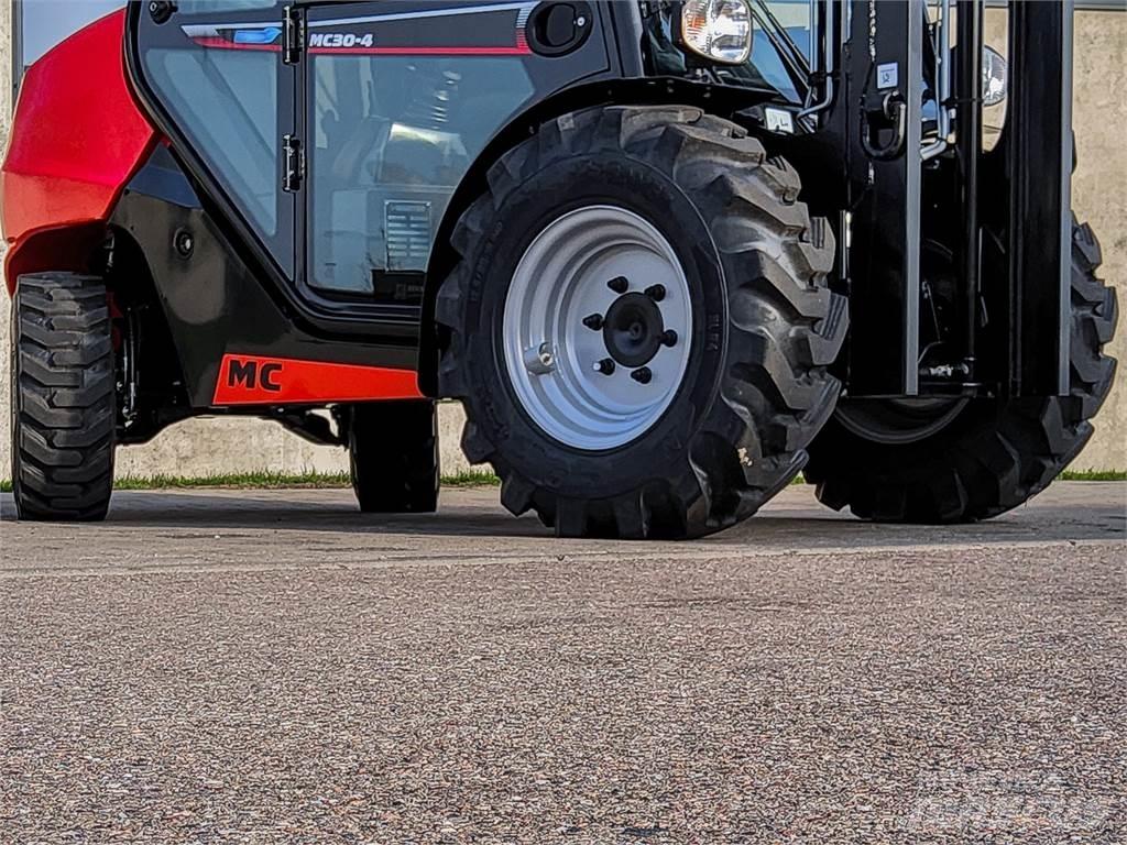 Manitou MC 30-4 Навантажувачі підвищеної прохідності