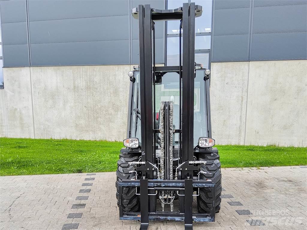 Manitou MC 30-4 Навантажувачі підвищеної прохідності