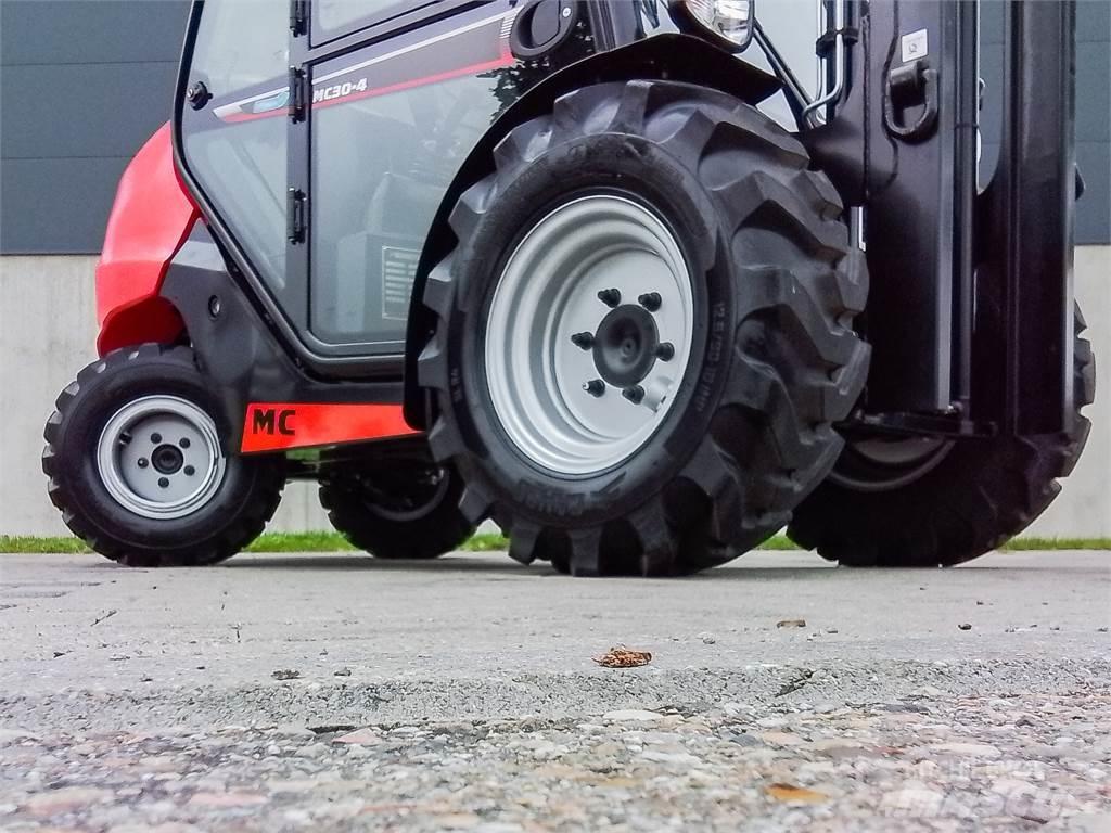 Manitou MC 30-4 Навантажувачі підвищеної прохідності