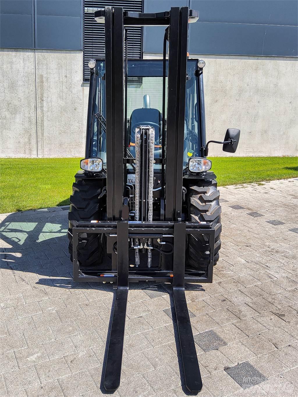 Manitou MC 30-4 Навантажувачі підвищеної прохідності