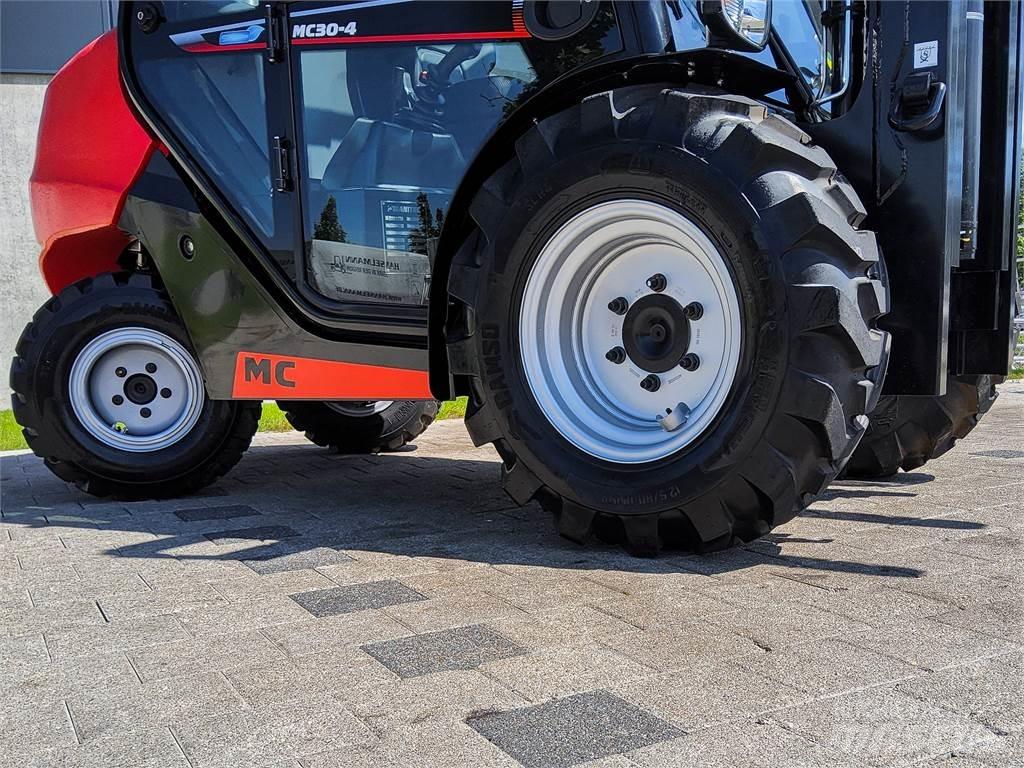Manitou MC 30-4 Навантажувачі підвищеної прохідності