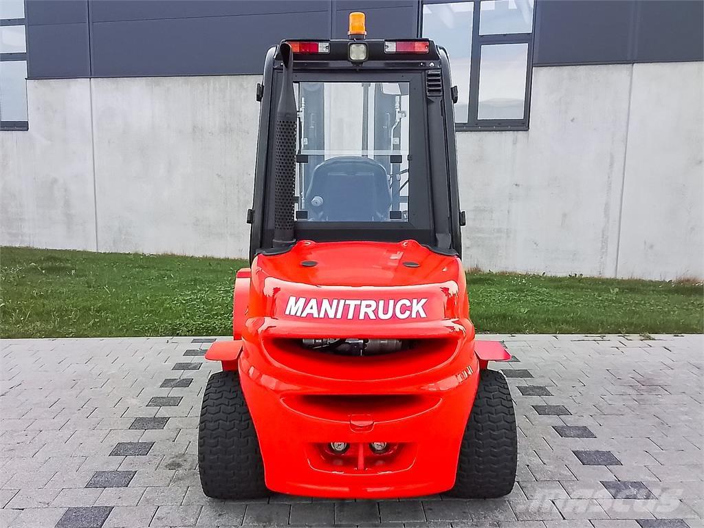  Manitruck D 30 Дизельні навантажувачі