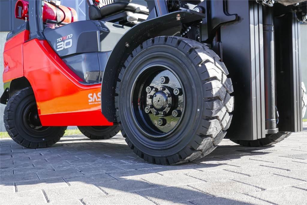 Toyota 02-8FGF30 Газові навантажувачі