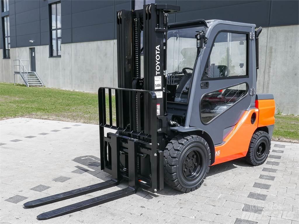 Toyota 52-8FDJF35 Дизельні навантажувачі