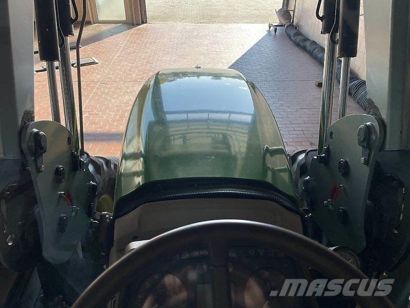 John Deere 6320 Трактори