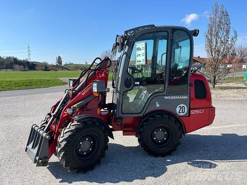 Weidemann 1250 Міні-навантажувачі