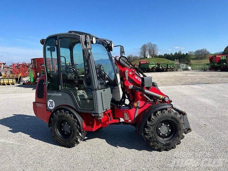 Weidemann 1250 Міні-навантажувачі