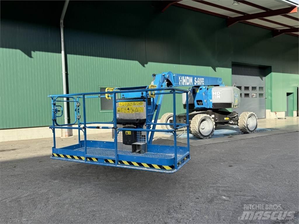 Genie S-60 FE Колінчаті підйомники