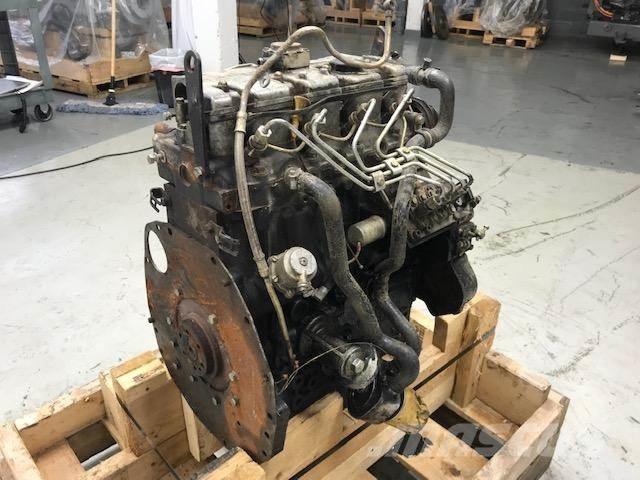CAT 3024C Двигуни
