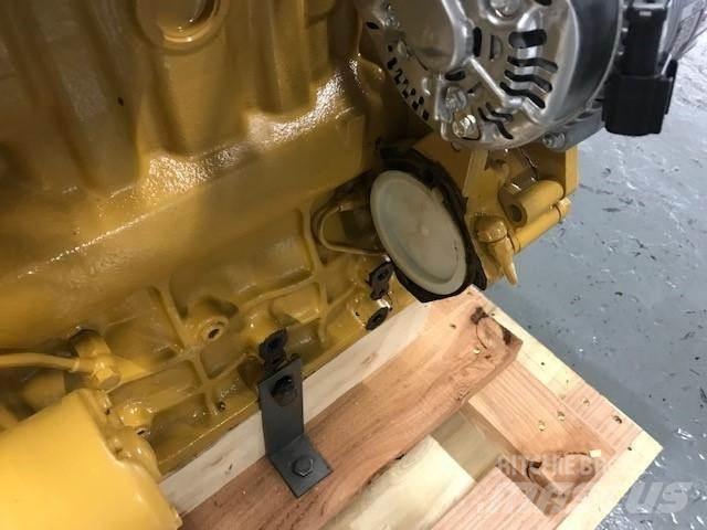CAT 3044T Двигуни