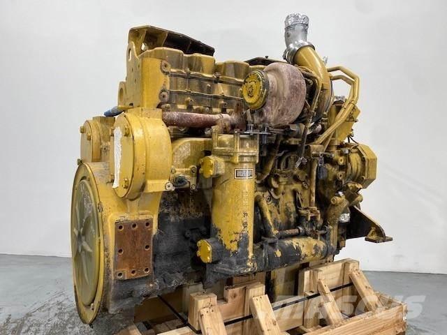 CAT C-15 Двигуни