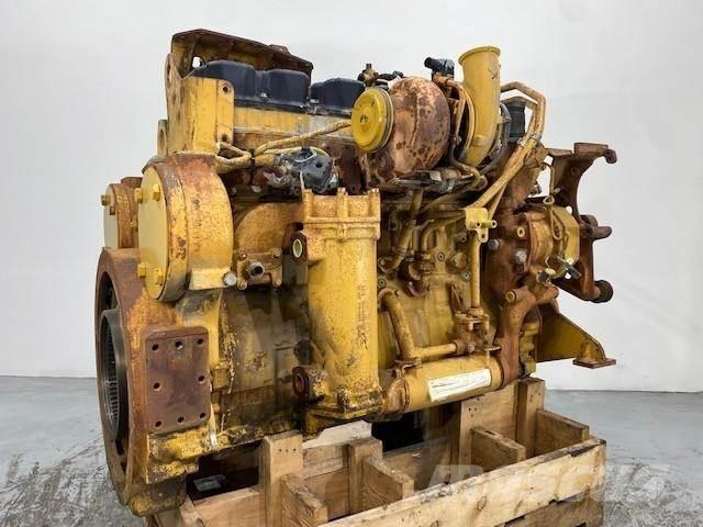 CAT C-15 Двигуни