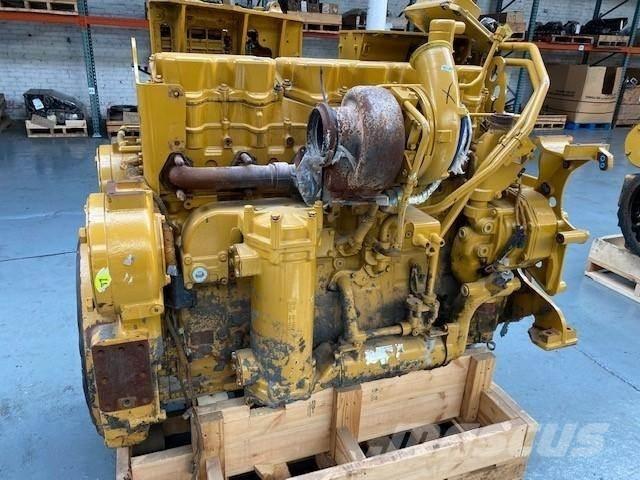 CAT C-15 Двигуни