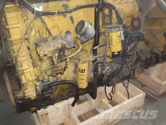 CAT C-15 Двигуни