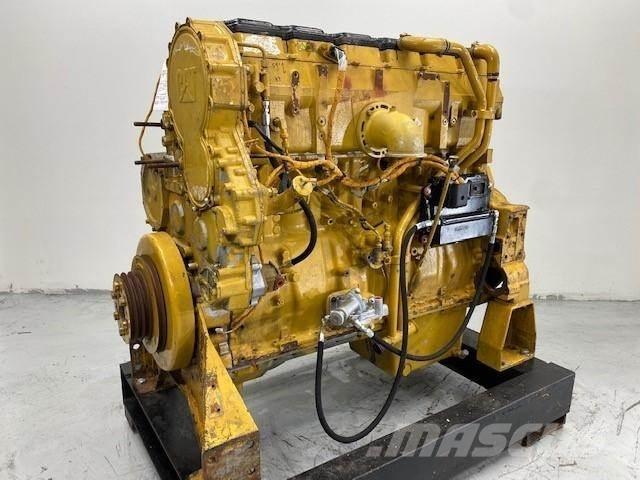 CAT C-18 Двигуни