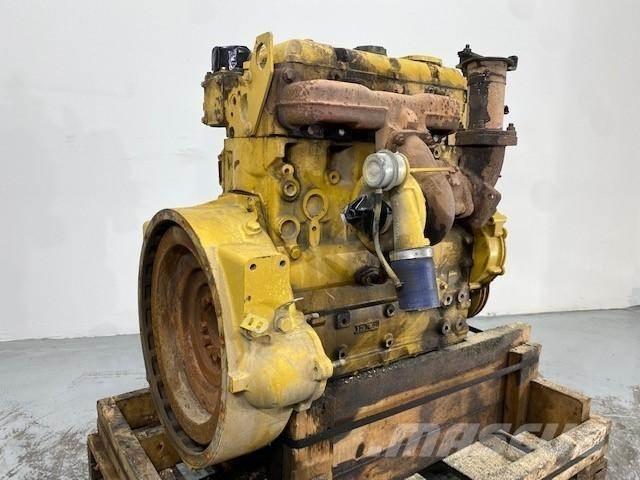 CAT C4.4 Двигуни