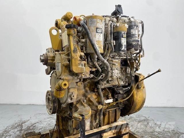 CAT C4.4 Двигуни