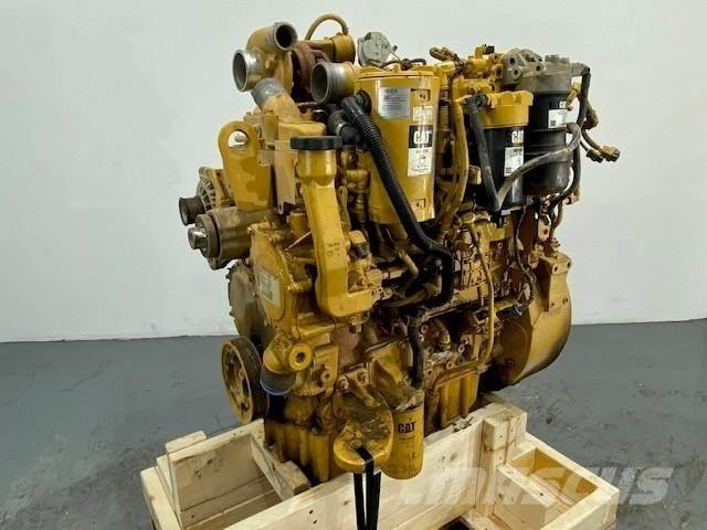 CAT C4.4 Двигуни