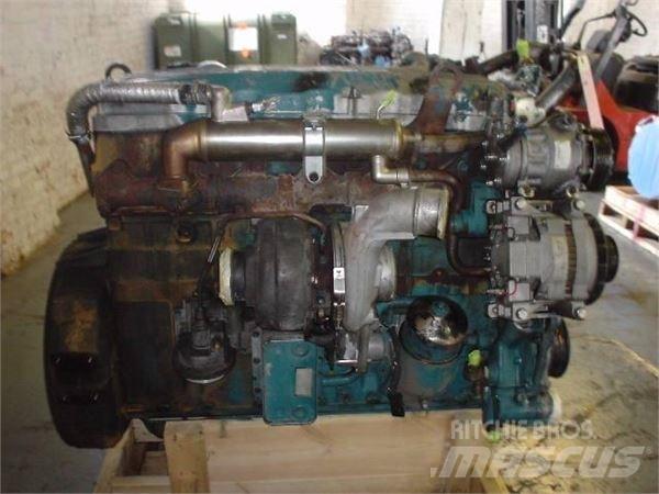 International DT 466E Двигуни
