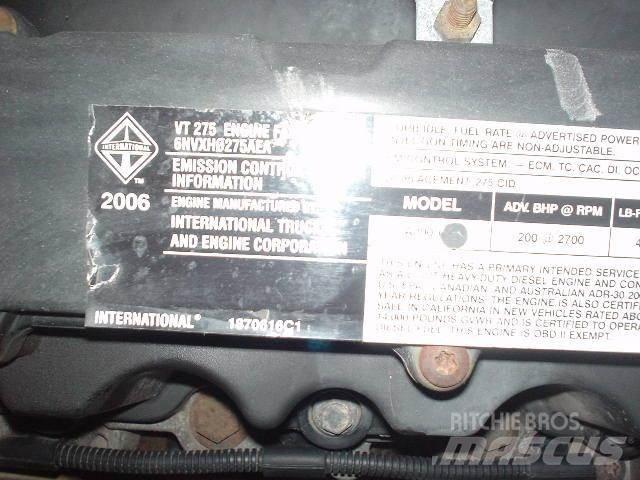 International VT275 Двигуни