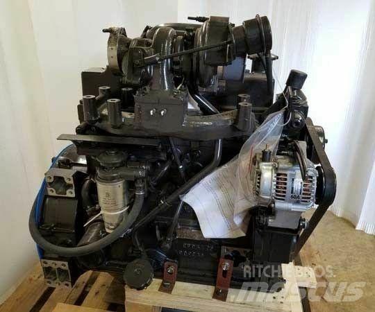 Komatsu S4D95LE-3 Двигуни