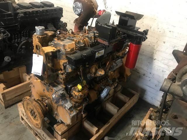 Komatsu S6D125-1 Двигуни