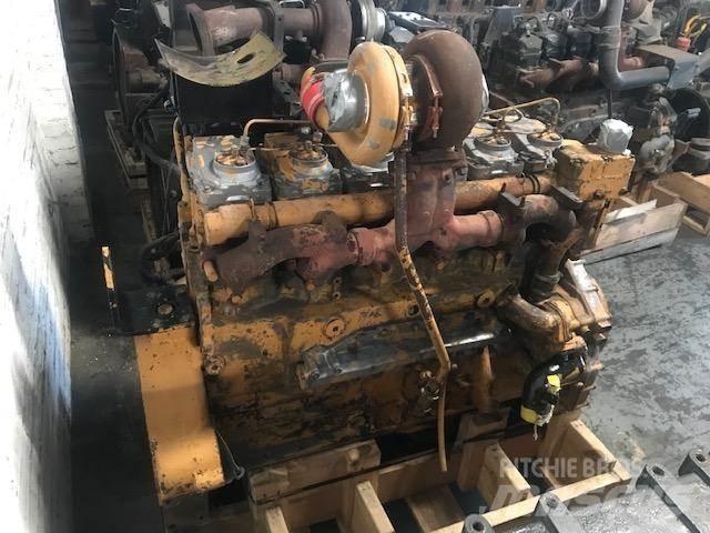 Komatsu S6D125-1 Двигуни