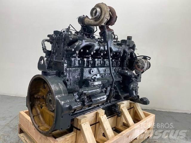 Komatsu S6D125-1 Двигуни