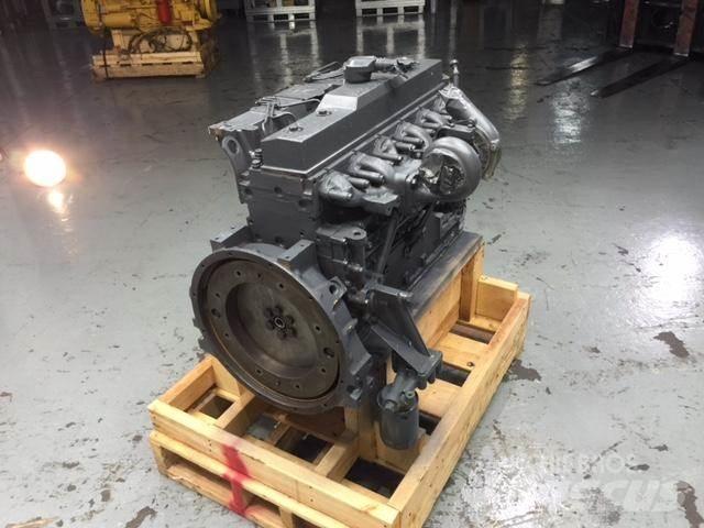 Komatsu S6D95 Двигуни