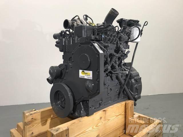 Komatsu SA4D102 Двигуни