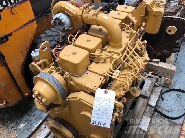 Komatsu SA6D102E-2 Двигуни