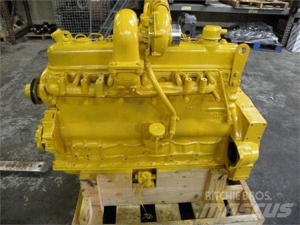 Komatsu SA6D105 Двигуни