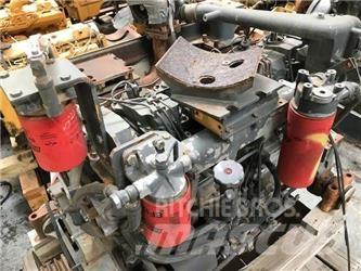 Komatsu SA6D125-2 Двигуни
