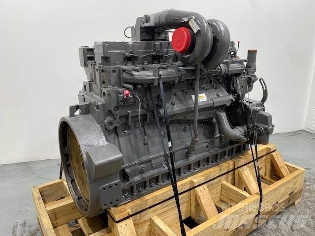 Komatsu SA6D140 Двигуни