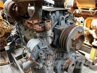 Komatsu SA6D140E-3 Двигуни