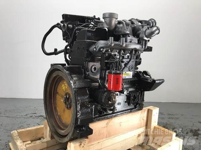 Komatsu SAA4D95-LE5 Двигуни