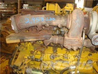 Komatsu SAA6D125E-3 Двигуни