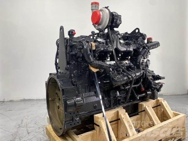 Komatsu SAA6D125E-5 Двигуни