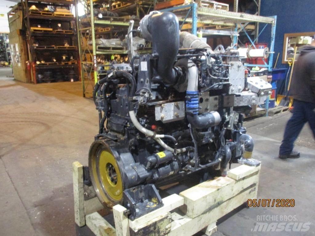 Komatsu SAA6D140E-6 Двигуни