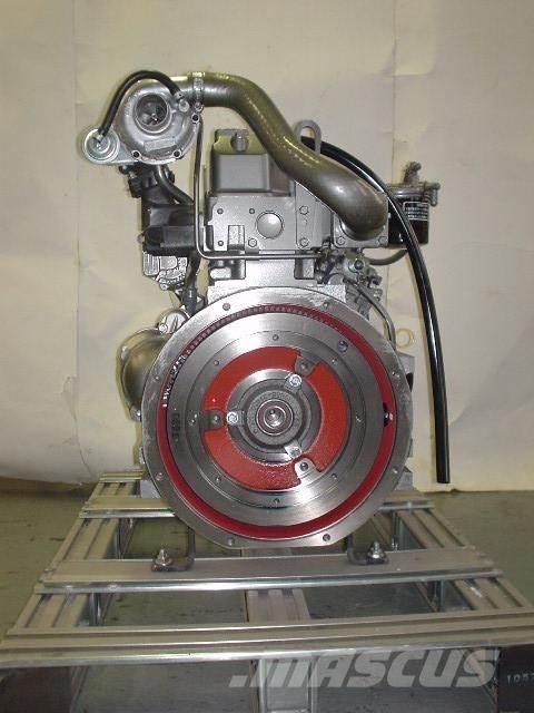 Yanmar 4TNV84T-DSA Двигуни