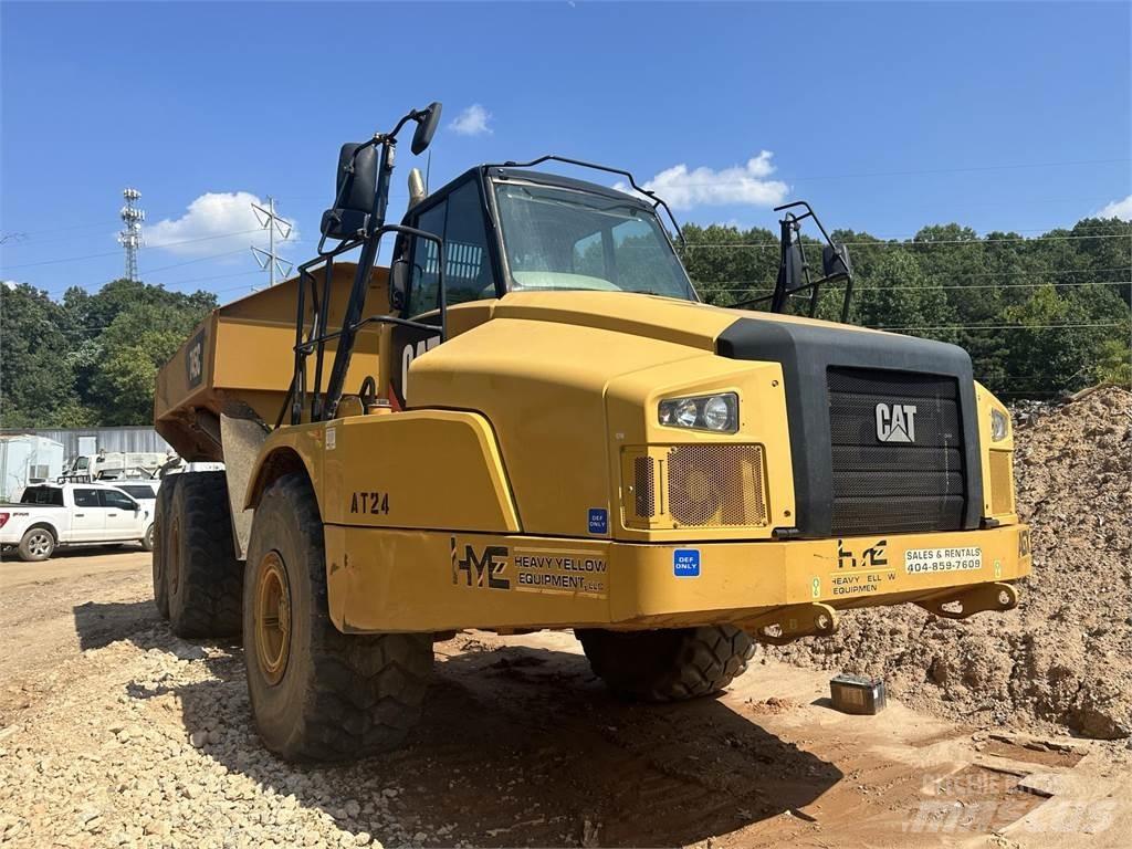 CAT 745C Зчленовані самоскиди