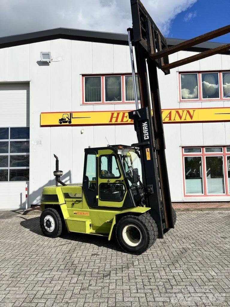 Clark C80D Дизельні навантажувачі