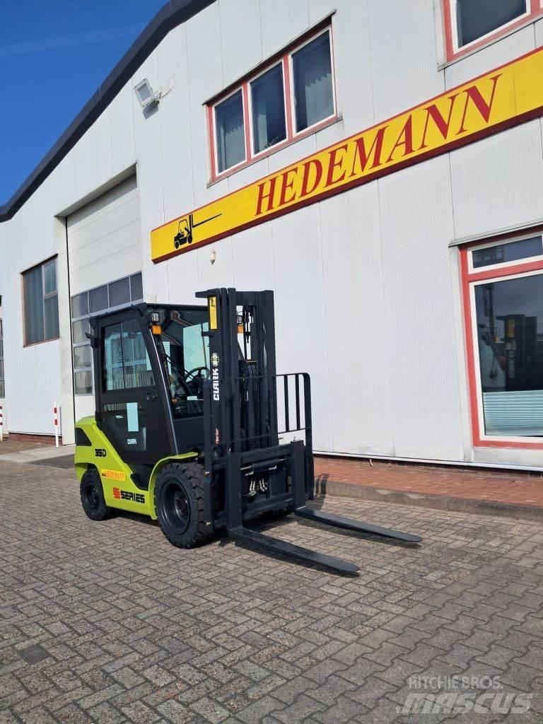 Clark S35D Дизельні навантажувачі