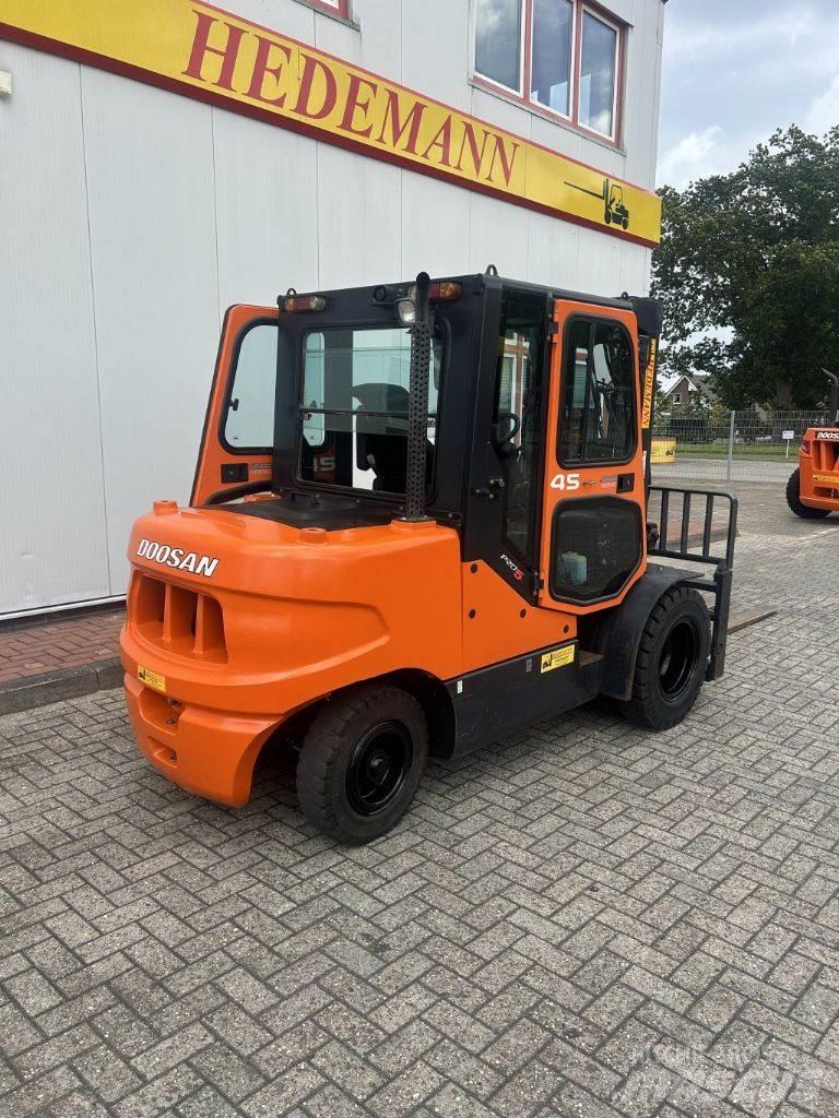 Doosan D45SC-5 Дизельні навантажувачі