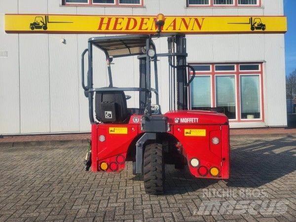 Moffett M4 25.3 Навантажувачі підвищеної прохідності