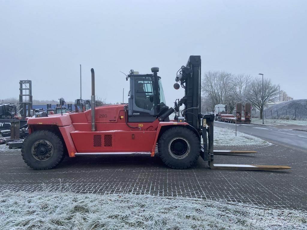 Kalmar DCG300-12LB Дизельні навантажувачі