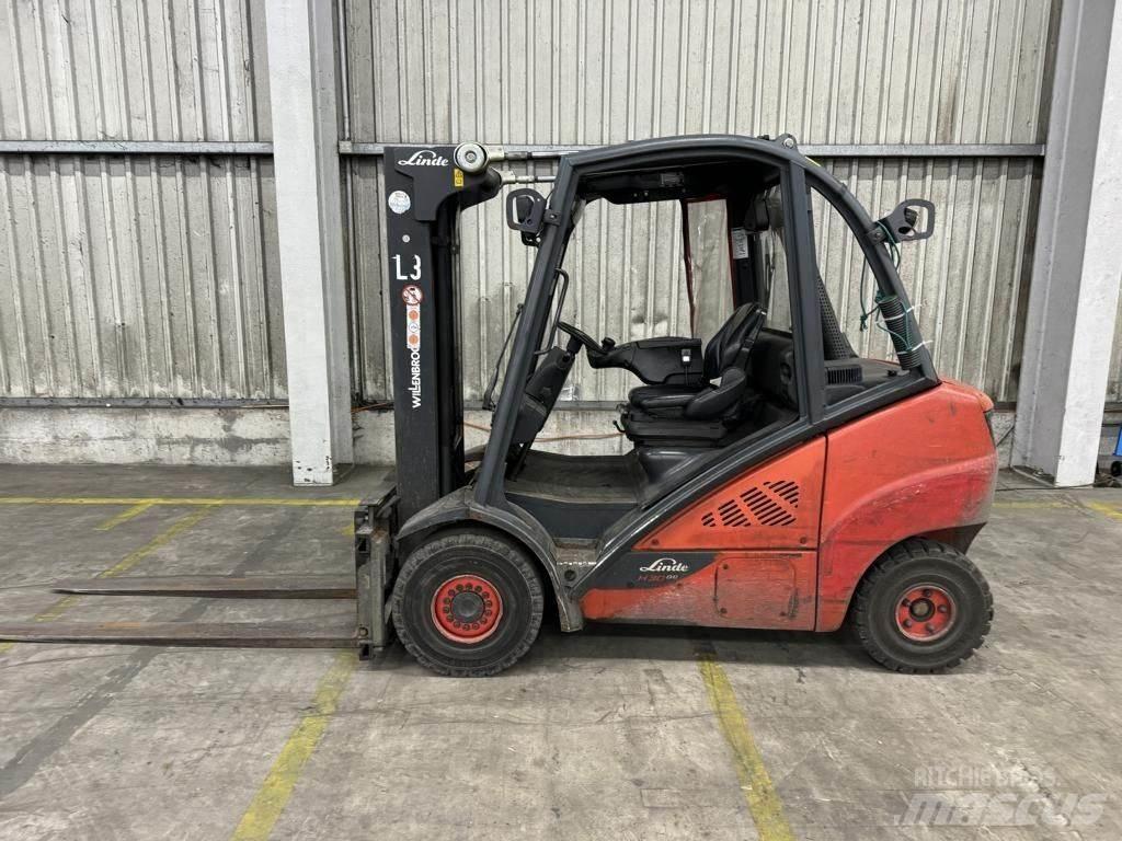 Linde H30D-02 Дизельні навантажувачі
